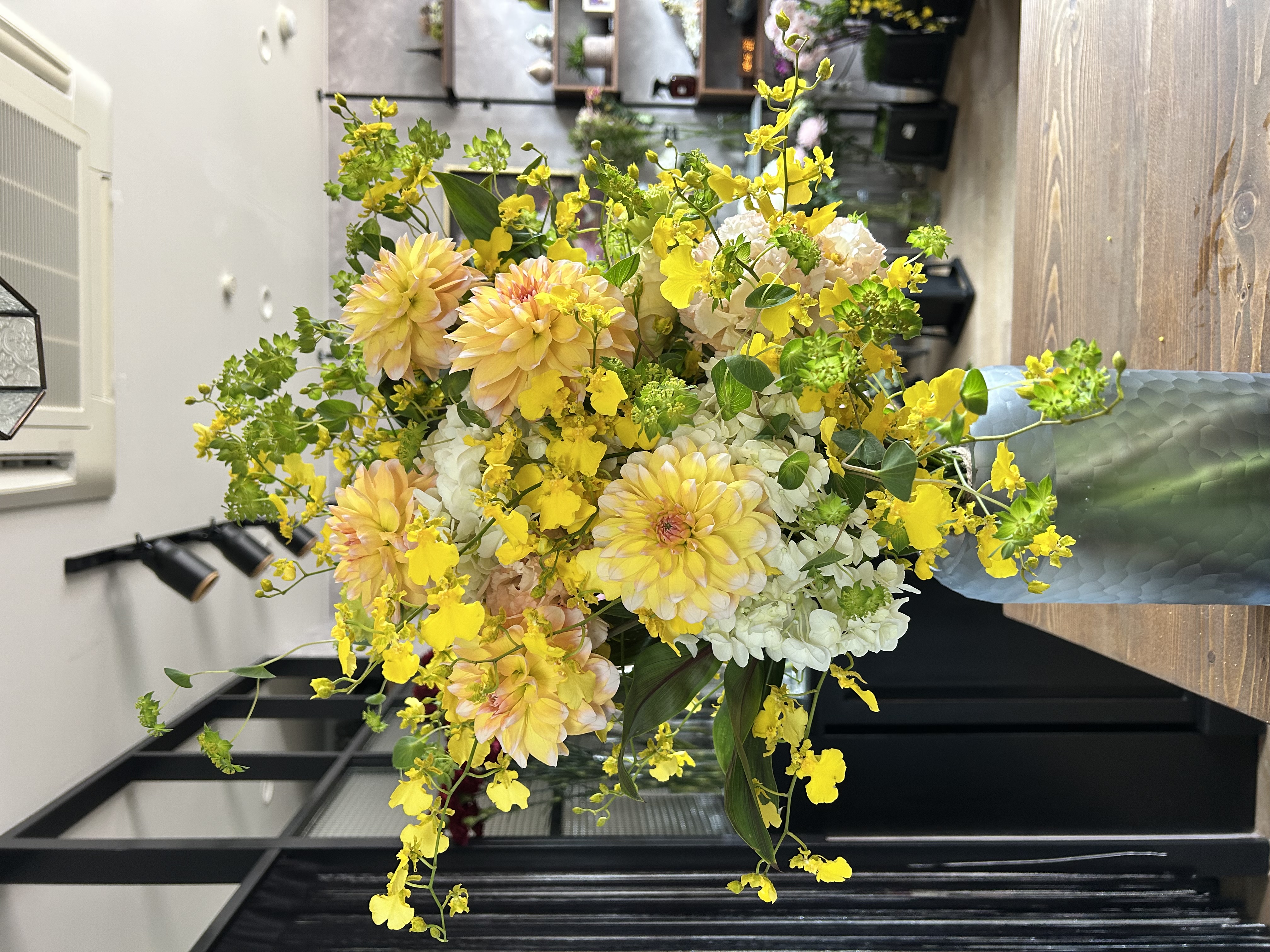 季節のブーケ　(お祝い・お供え)